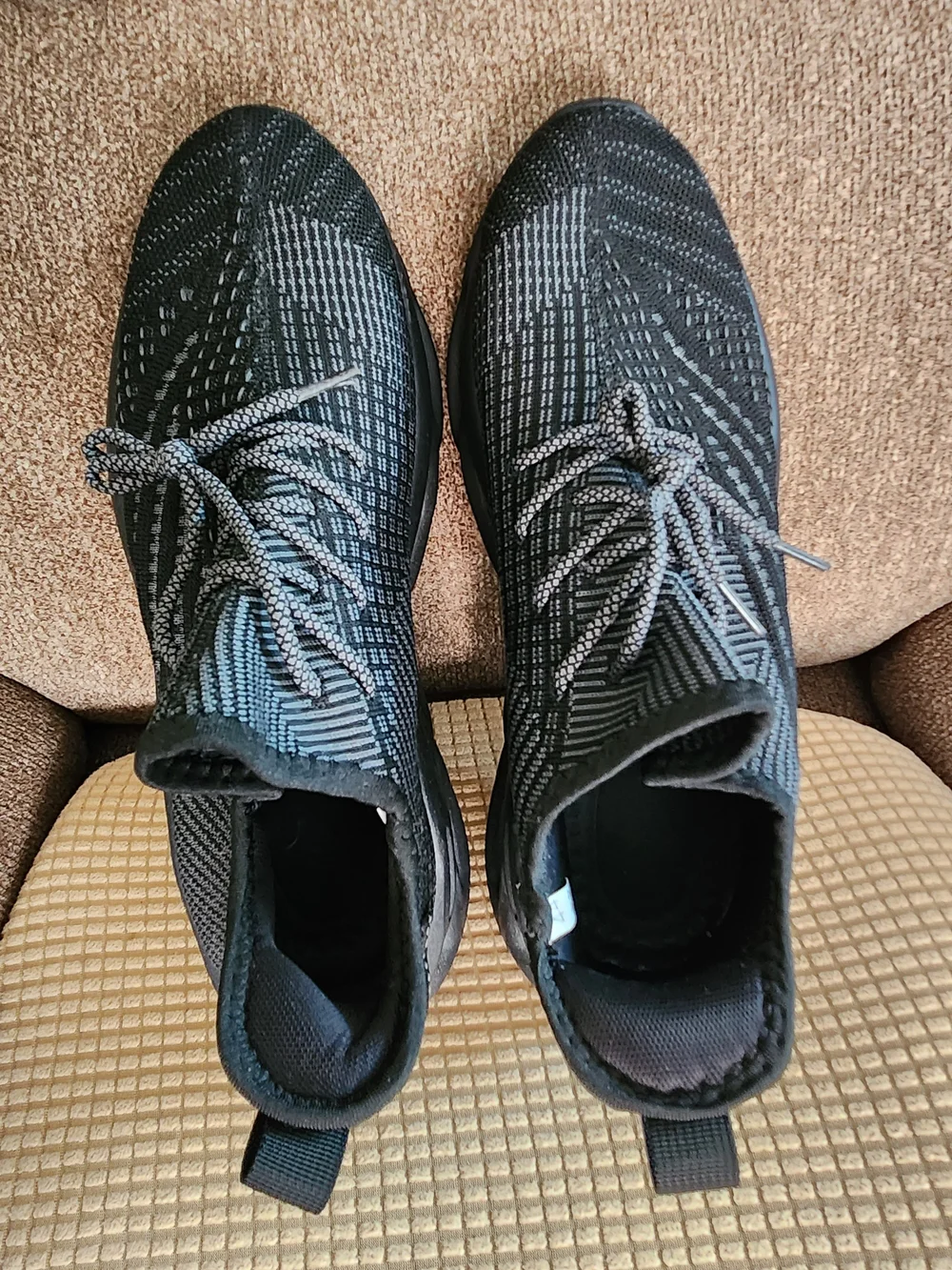 Men's Black Knit Athletic Sneakers - Lightweight Comfort Size 44
